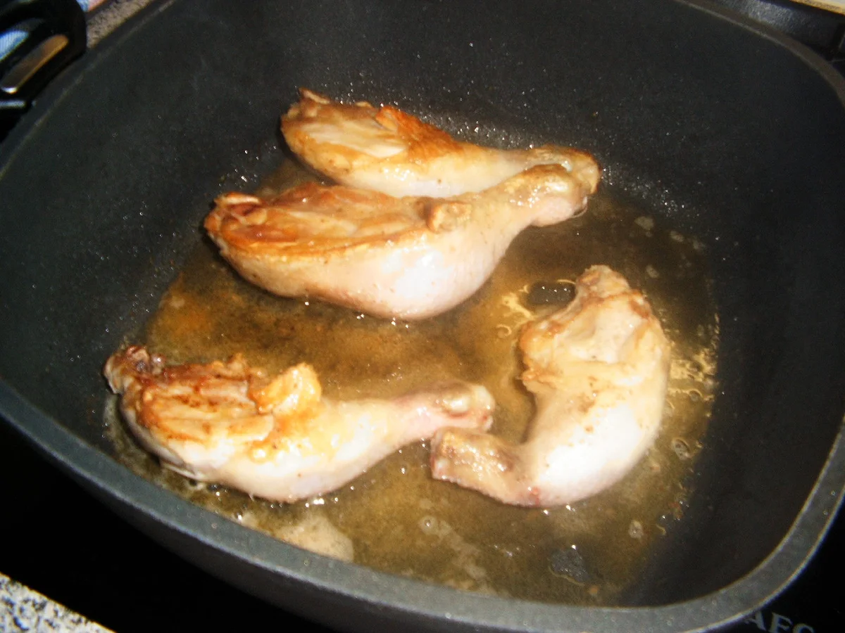 Rezept: Hähnchen-Champignon-Topf Bild Nr. 3 Hähnchen-Champignon-Topf - Rezept - Bild Nr. 3