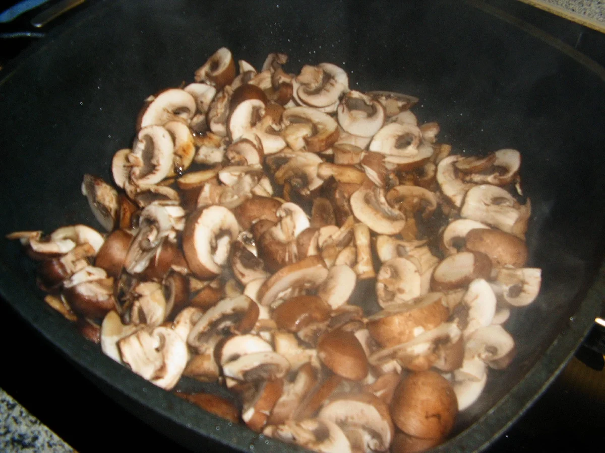 Rezept: Hähnchen-Champignon-Topf Bild Nr. 6 Hähnchen-Champignon-Topf - Rezept - Bild Nr. 6