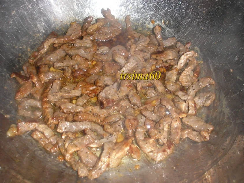 Rezept: Rindfleischstreifen mit grünen Spargel und Champignons Bild Nr. 5 Rindfleischstreifen mit grünen Spargel und Champignons - Rezept - Bild Nr. 5