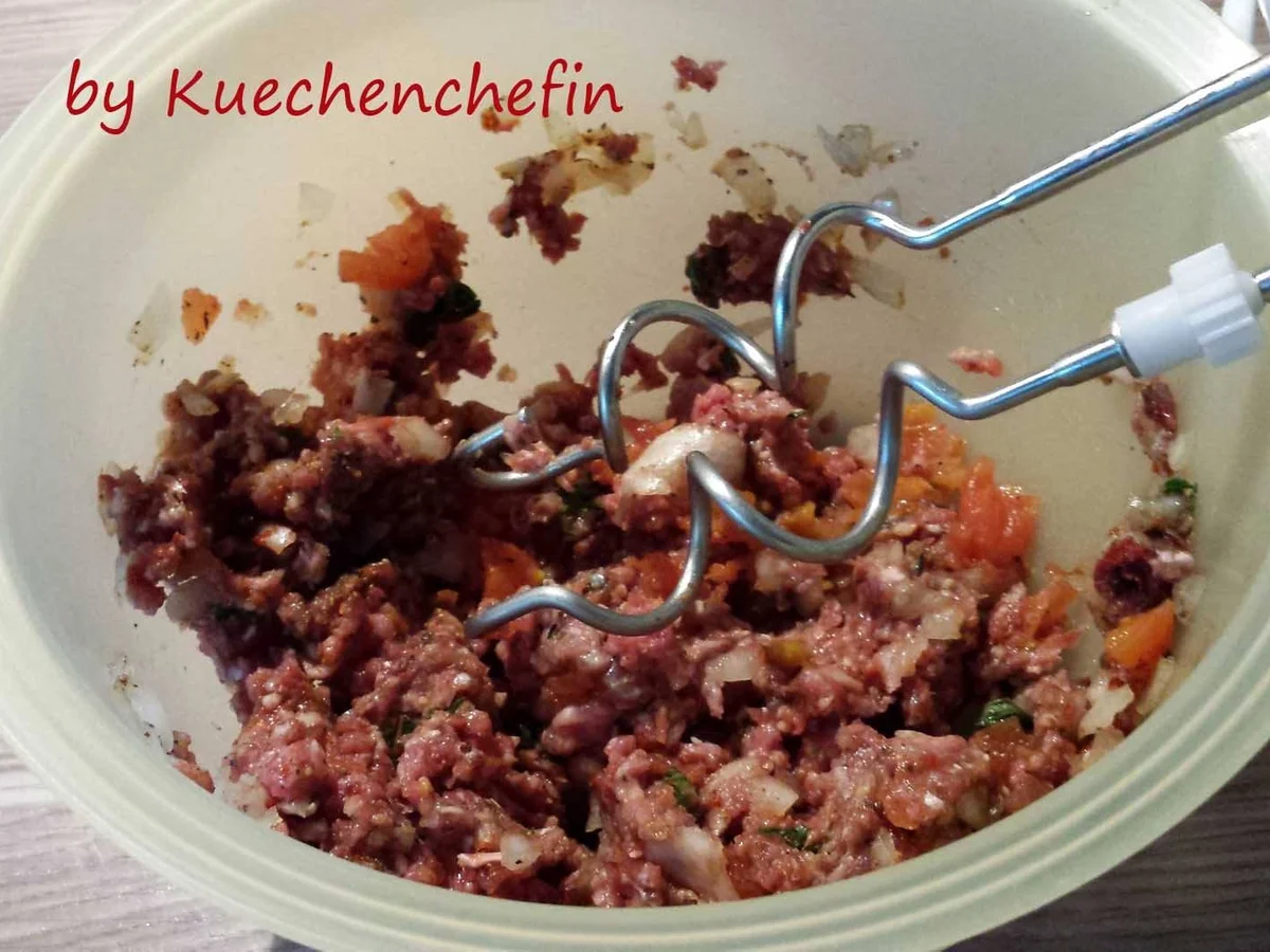 Rezept: Sigara Börek mit Hackfleischfüllung Bild Nr. 2 Sigara Börek mit Hackfleischfüllung - Rezept - Bild Nr. 2