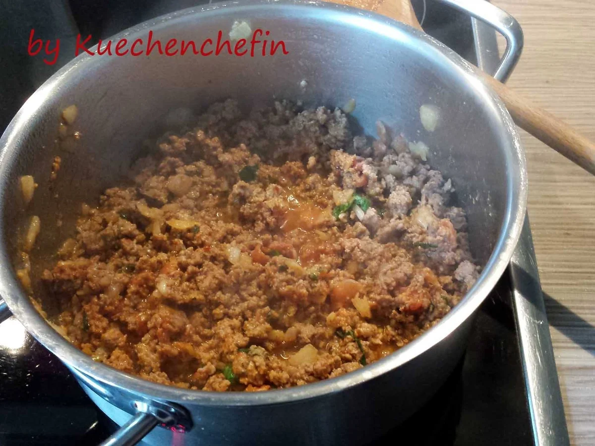 Rezept: Sigara Börek mit Hackfleischfüllung Bild Nr. 3 Sigara Börek mit Hackfleischfüllung - Rezept - Bild Nr. 3