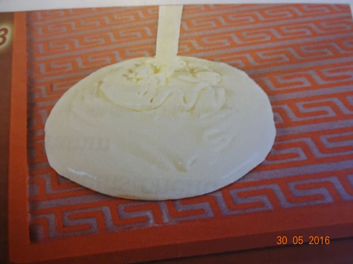 Erdbeertorte mit Dekorrand - Rezept - Bild Nr. 4