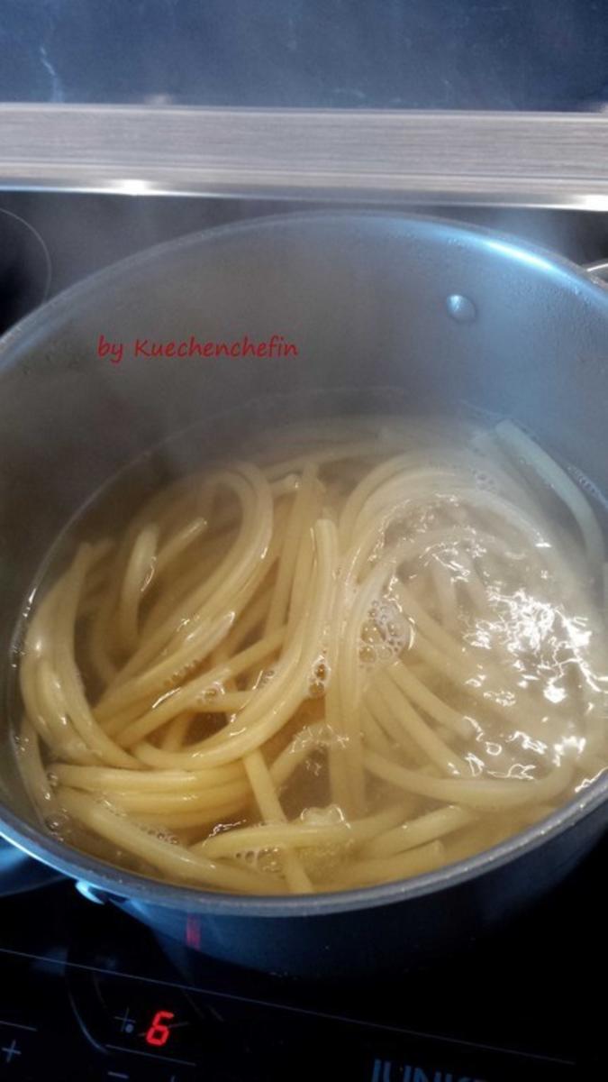 Makkaroni mit etwas schärferer Tomatensauce - Rezept - Bild Nr. 3