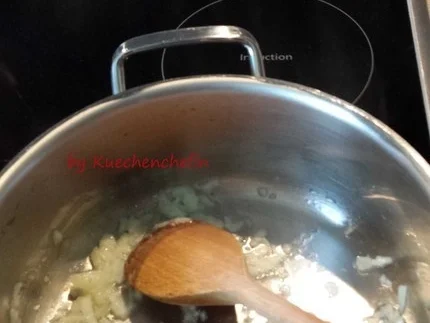 Rezept: Makkaroni mit etwas schärferer Tomatensauce Bild Nr. 5 Makkaroni mit etwas schärferer Tomatensauce - Rezept - Bild Nr. 5