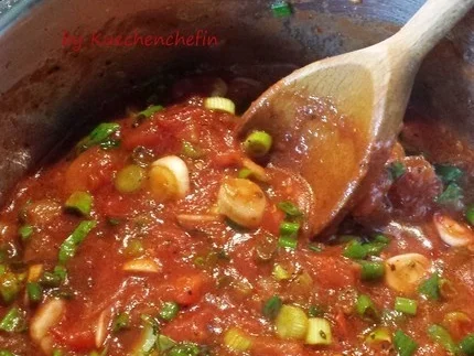 Rezept: Makkaroni mit etwas schärferer Tomatensauce Bild Nr. 7 Makkaroni mit etwas schärferer Tomatensauce - Rezept - Bild Nr. 7