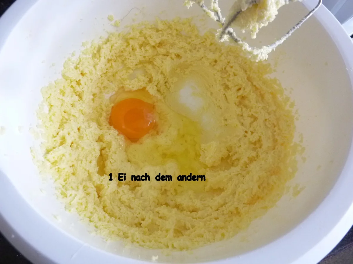 Rezept: Gaby's Beeren Kuchen Bild Nr. 5 Gaby's Beeren Kuchen - Rezept - Bild Nr. 5