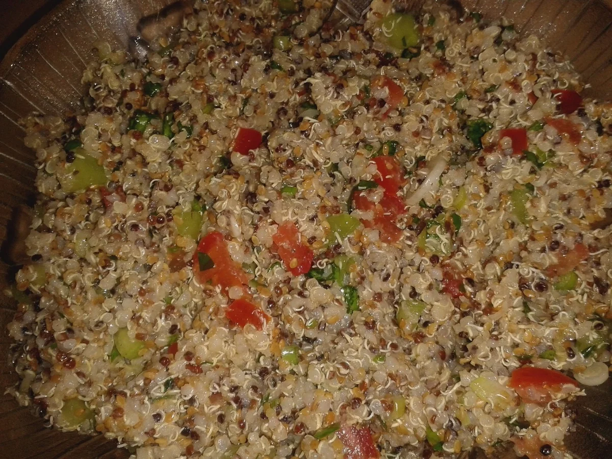 Rezept: Quinoa-Tabbouleh .. Frisch und lecker mit reichlich Eisen!! Quinoa-Tabbouleh .. Frisch und lecker mit reichlich Eisen!! - Rezept