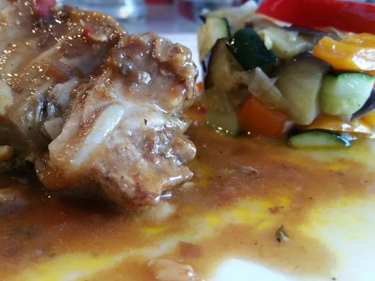 Schulterbraten (mit Knochen und Schwarte) à la Biggi - Rezept - Bild Nr. 10