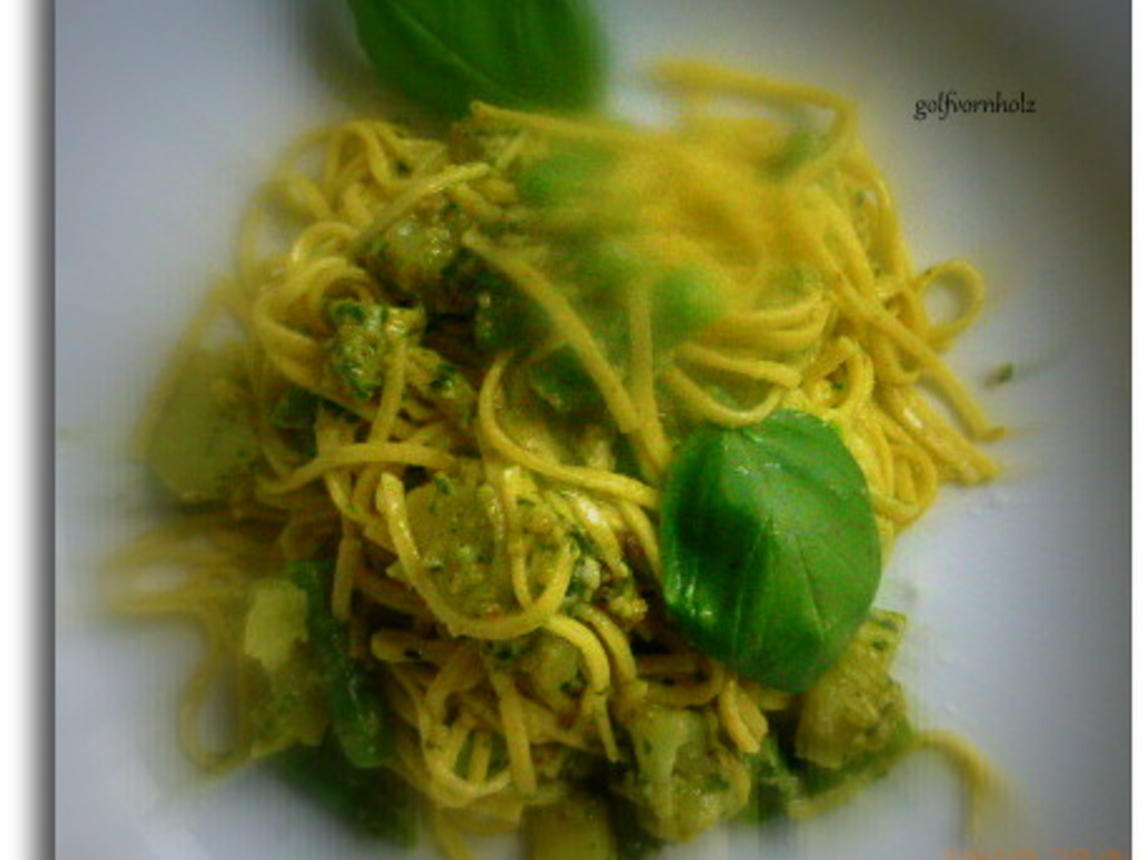 Ligurische Pasta mit Pesto,grünen Bohnen und Kartoffeln - Rezept ...