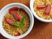 Rhabarber-Crumble und Rhabarber-Sirup - Rezept