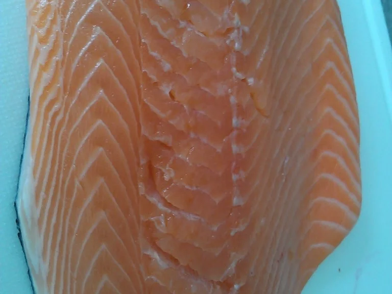 Rezept: Lachsfilet in Safrancremesosse à la Biggi Bild Nr. 2 Lachsfilet in Safrancremesosse à la Biggi - Rezept - Bild Nr. 2