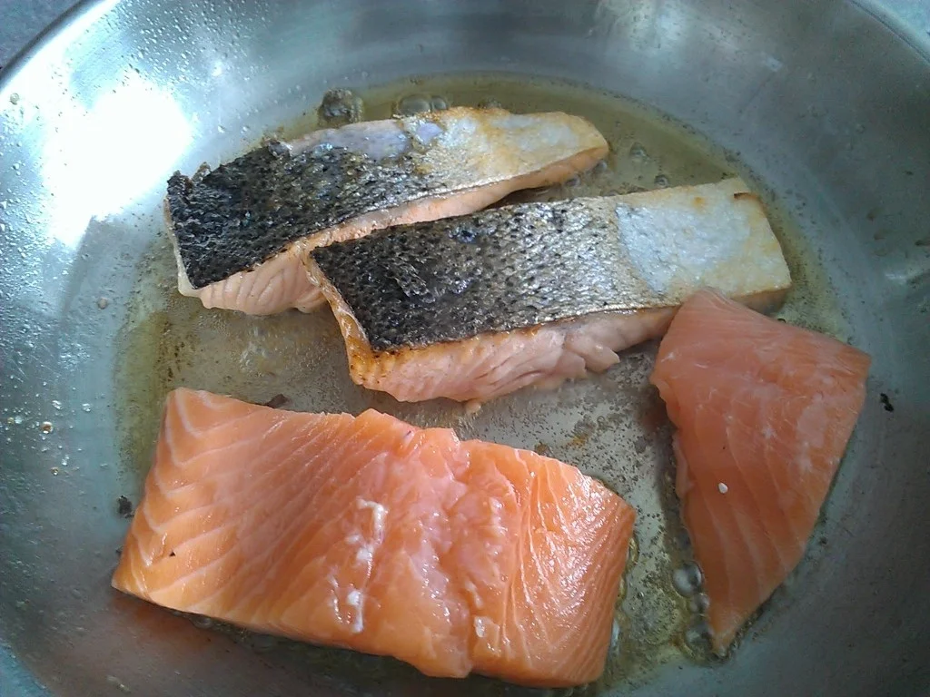 Rezept: Lachsfilet in Safrancremesosse à la Biggi Bild Nr. 4 Lachsfilet in Safrancremesosse à la Biggi - Rezept - Bild Nr. 4