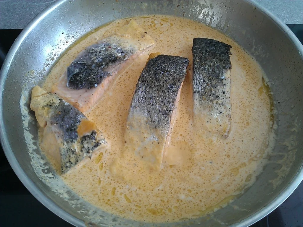 Rezept: Lachsfilet in Safrancremesosse à la Biggi Bild Nr. 10 Lachsfilet in Safrancremesosse à la Biggi - Rezept - Bild Nr. 10