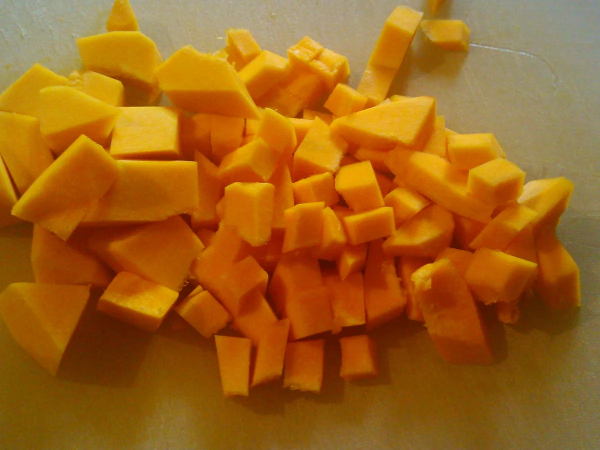 Rezept: Scharfes-Kürbisgulasch Bild Nr. 2 Scharfes-Kürbisgulasch - Rezept - Bild Nr. 2