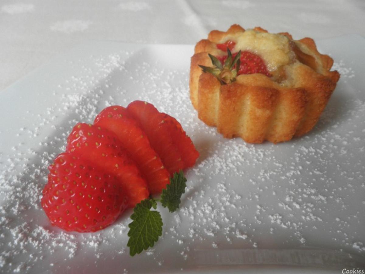 Mini - Erdbeer - Rhabarber - Kuchen - Rezept