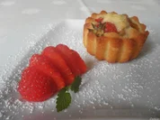 Rezept: Mini - Erdbeer - Rhabarber - Kuchen Mini - Erdbeer - Rhabarber - Kuchen - Rezept