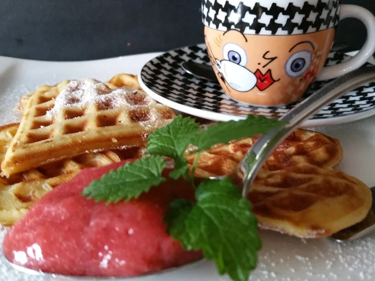 Waffeln "das Grundrezept" aufgepeppt - Rezept - Bild Nr. 8