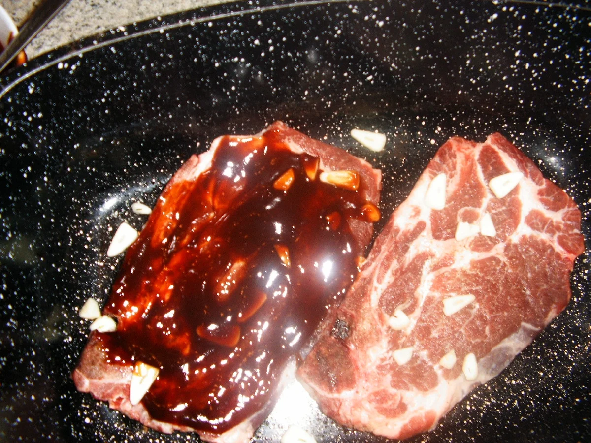 Rezept: Schweinekamm Bild Nr. 6 Schweinekamm - Rezept - Bild Nr. 6