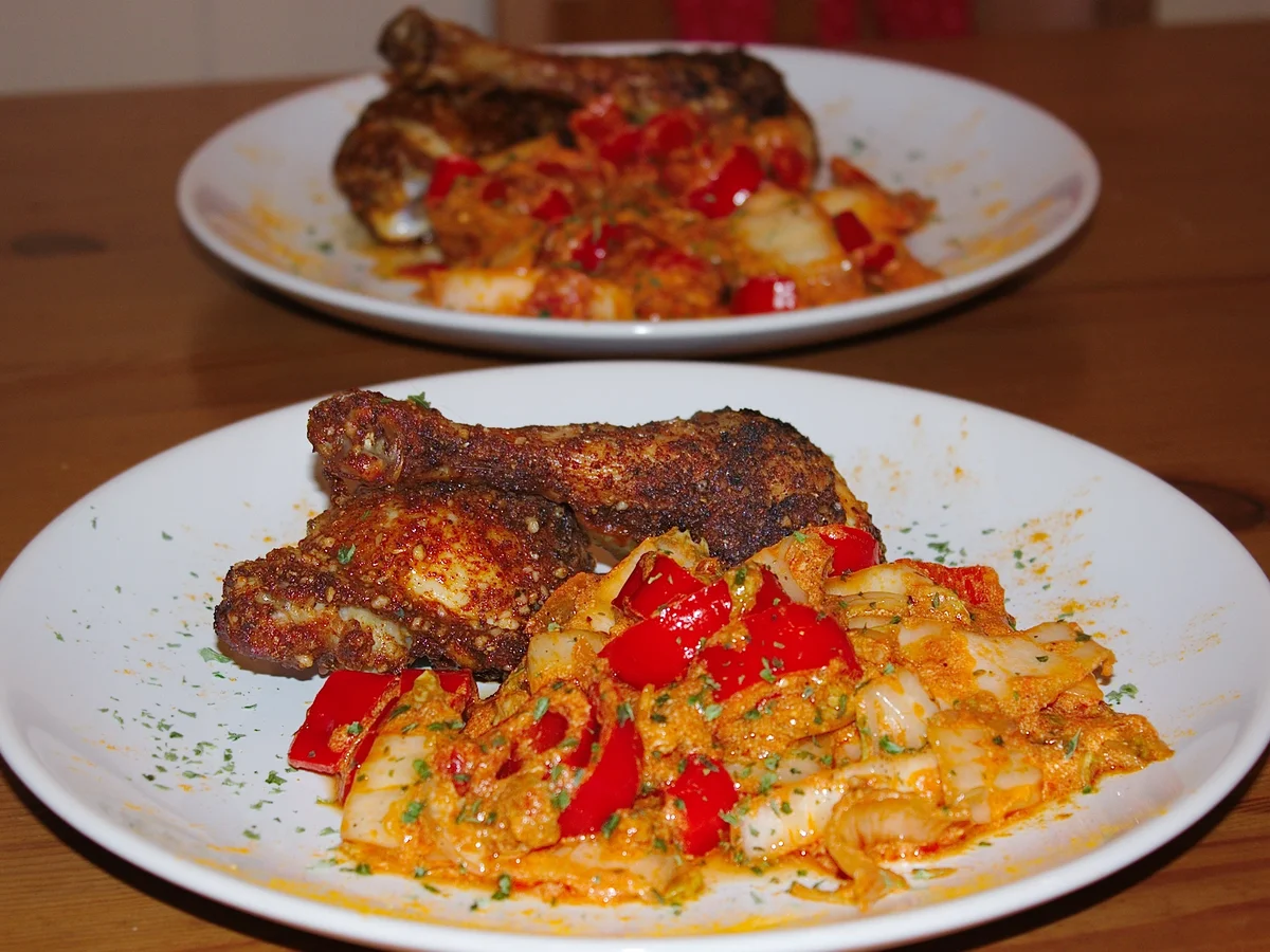 Knusprige Hähchenschlegel mit Pfannengemüse - Rezept