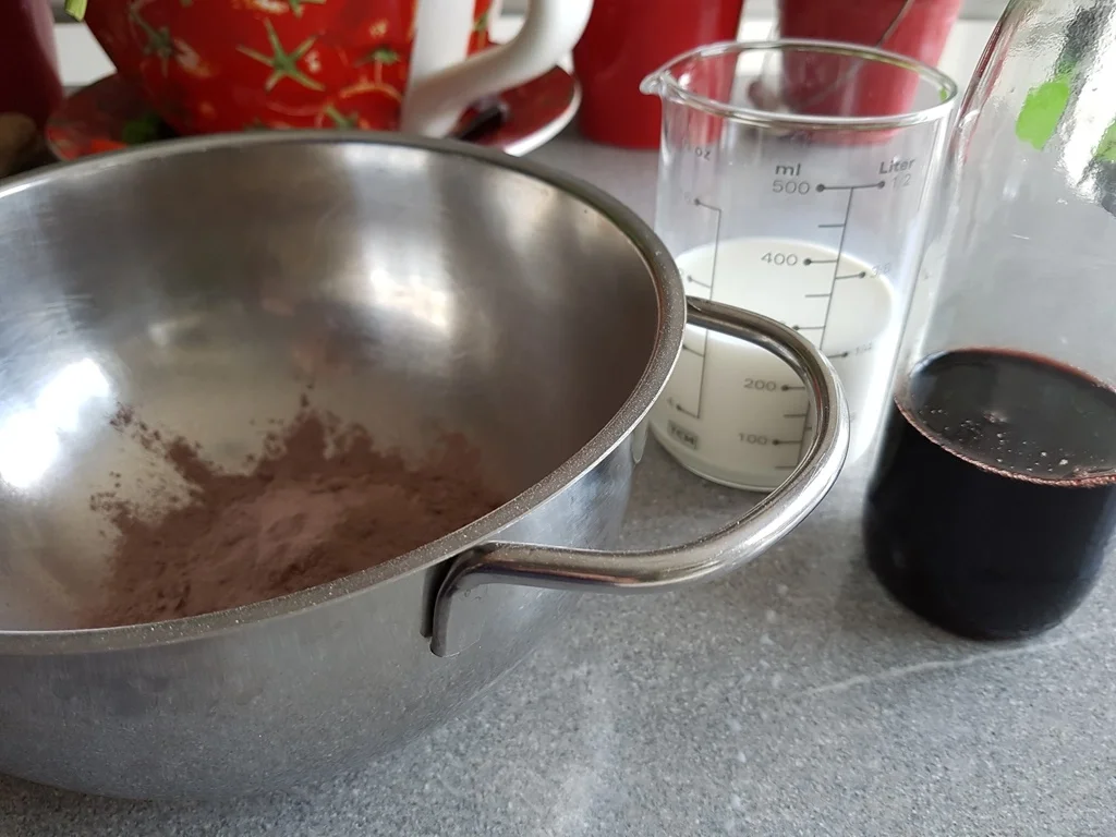 Fruchtbombe eine Torte à la Biggi - Rezept - Bild Nr. 4