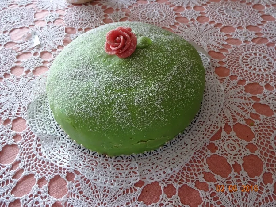 Rezept: Prinzessinentorte Bild Nr. 7 Prinzessinentorte - Rezept - Bild Nr. 7