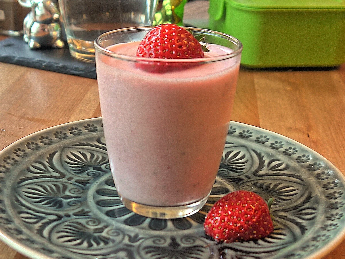 Erdbeer-Schmand-Mousse - Rezept - Bild Nr. 2