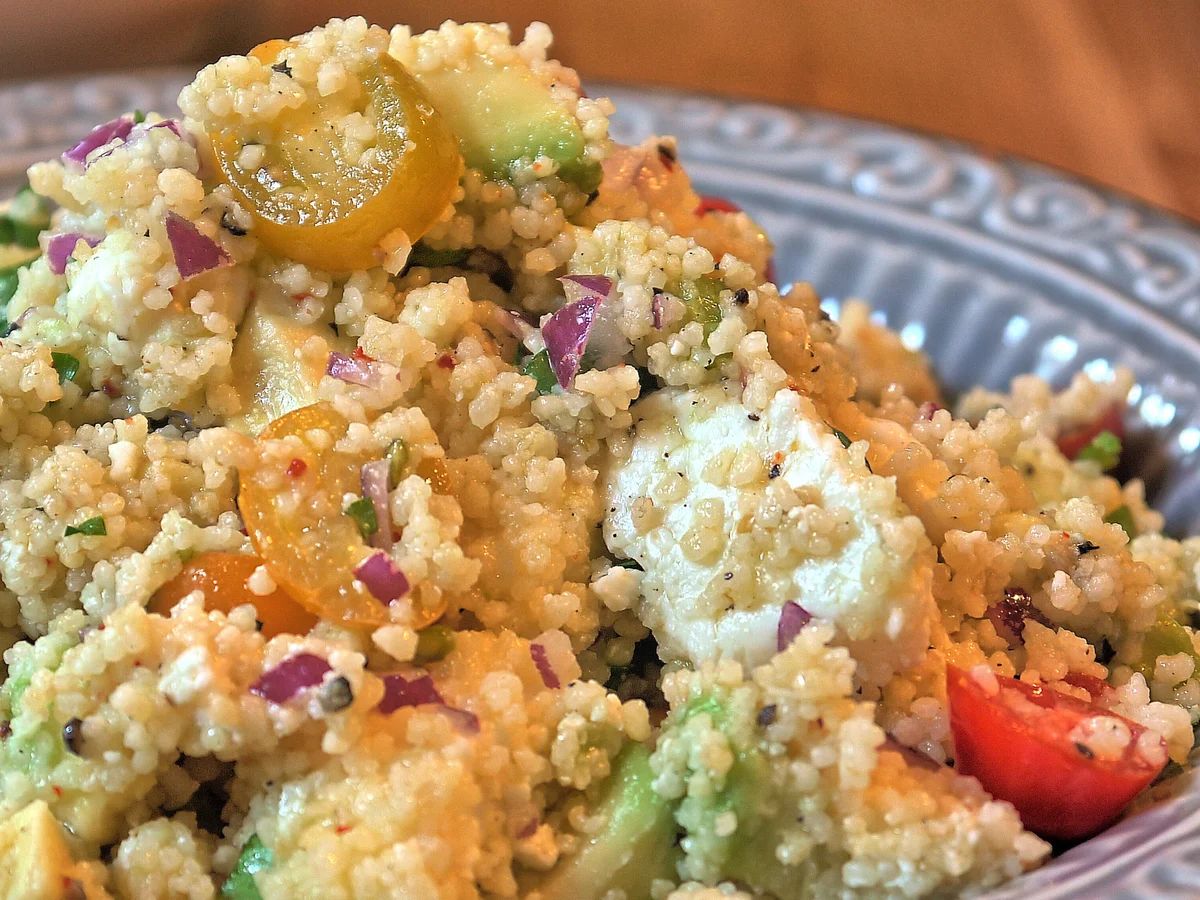 Couscous-Salat mit Avocado und Feta - Rezept