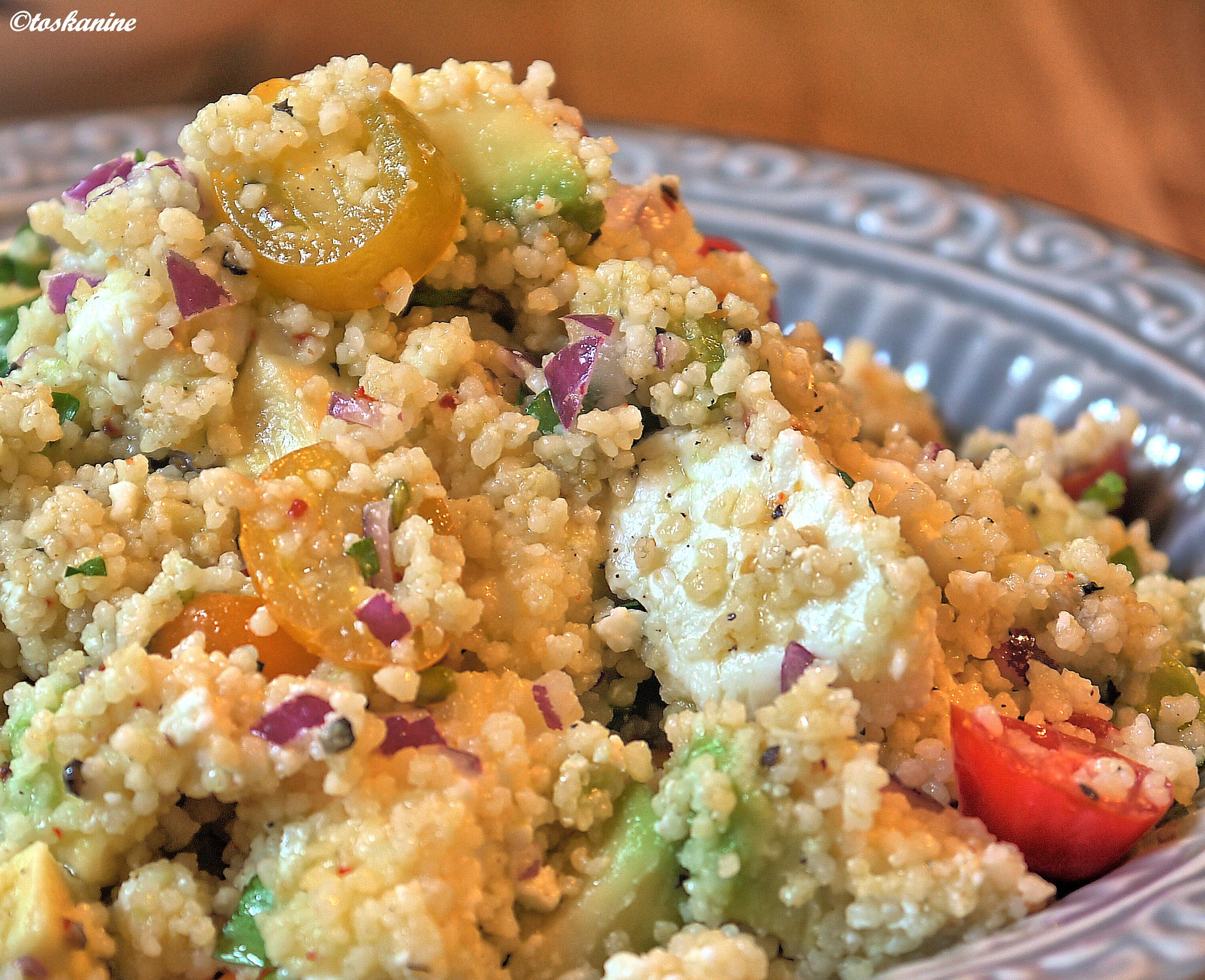 Bilder für Couscous-Salat mit Avocado und Feta - Rezept