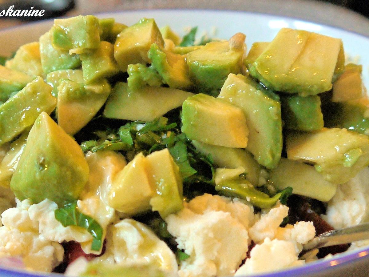 Couscous Salat mit Avocado und Feta - einfach - 91 kcal/100g