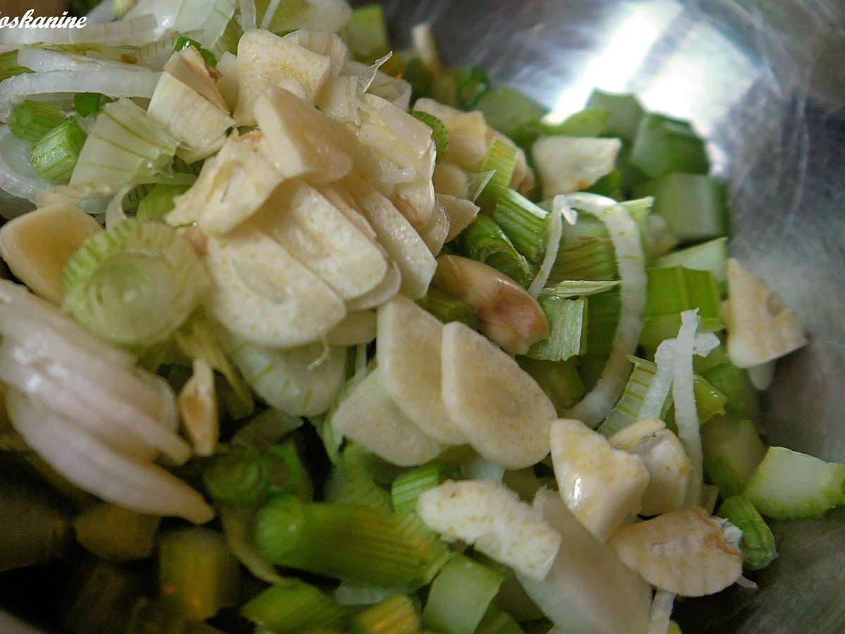 Petersiliennocken mit Tomatensauce - Rezept - Bild Nr. 10