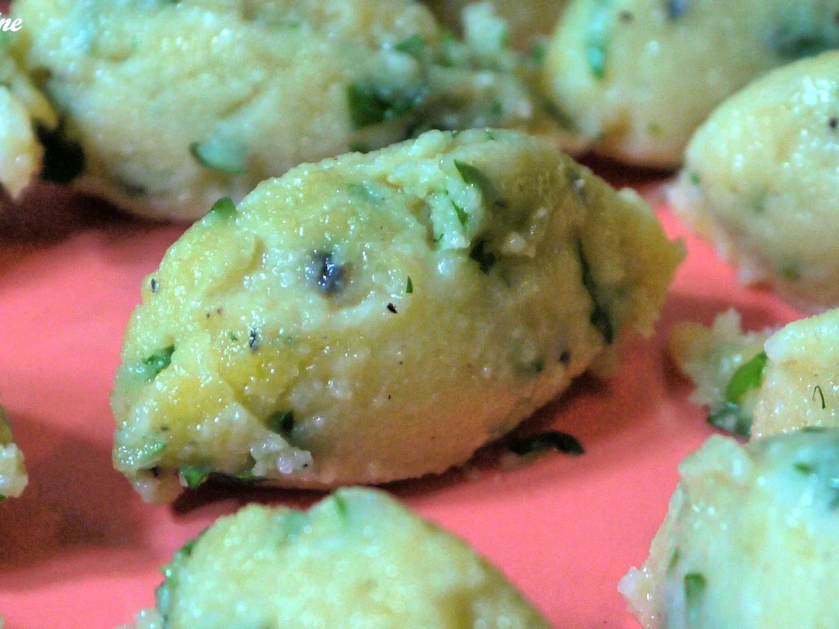 Petersiliennocken mit Tomatensauce - Rezept - Bild Nr. 15