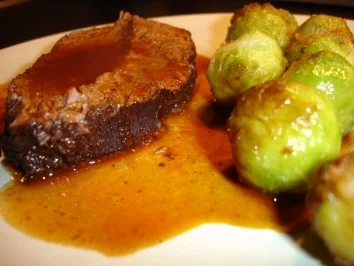 Schmorbraten (Stracotto) mit Rosenkohl - Rezept