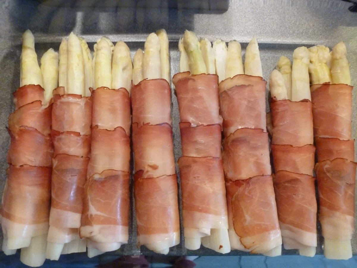 Spargel im Schinkenspeckmantel -überbacken- - Rezept - Bild Nr. 2