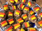 Fußball-EM-Frikadellen "Schwarz, Rot, Gold" und Fußballfeld-Pizza - Rezept
