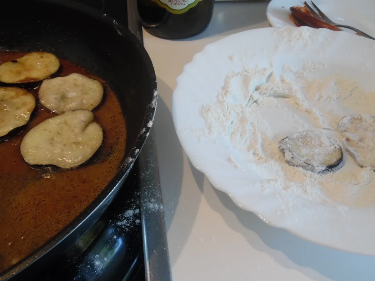 Parmigiana di  Melanzane - Rezept - Bild Nr. 8