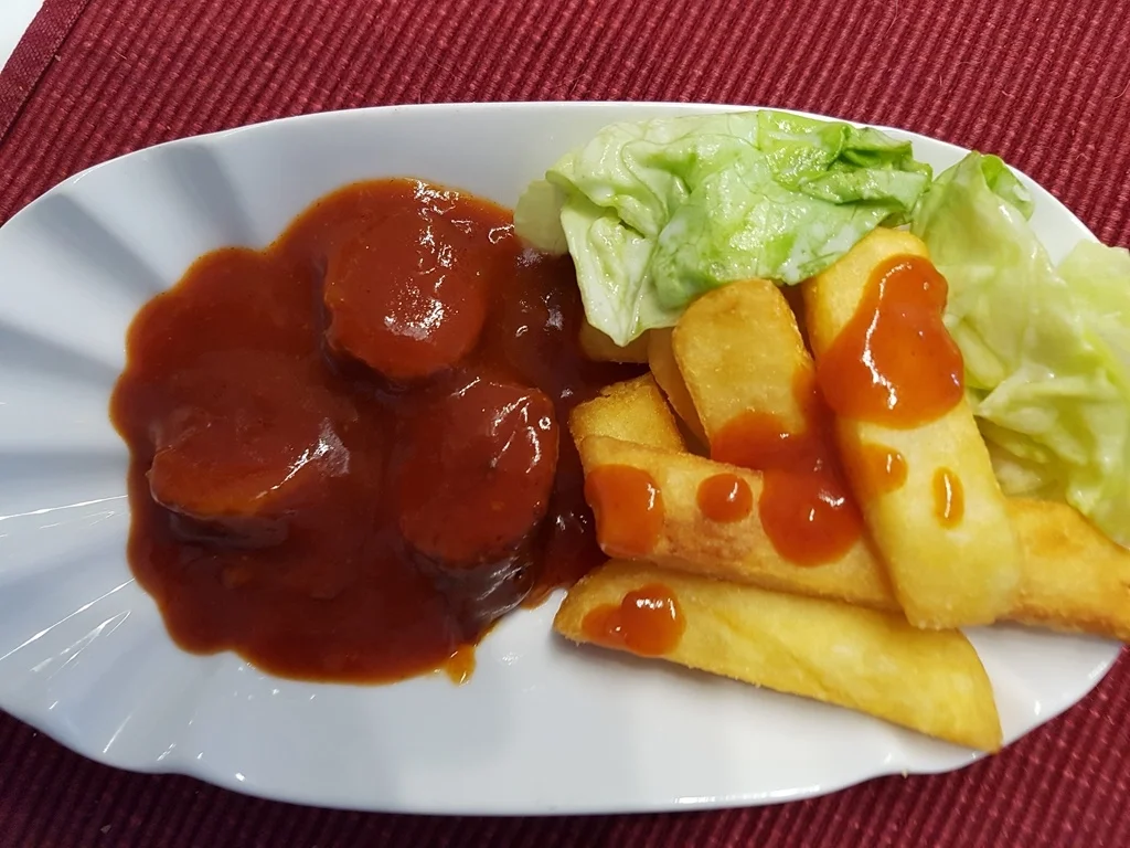 Currywurst mit Pommes à la Biggi - Rezept - Bild Nr. 9