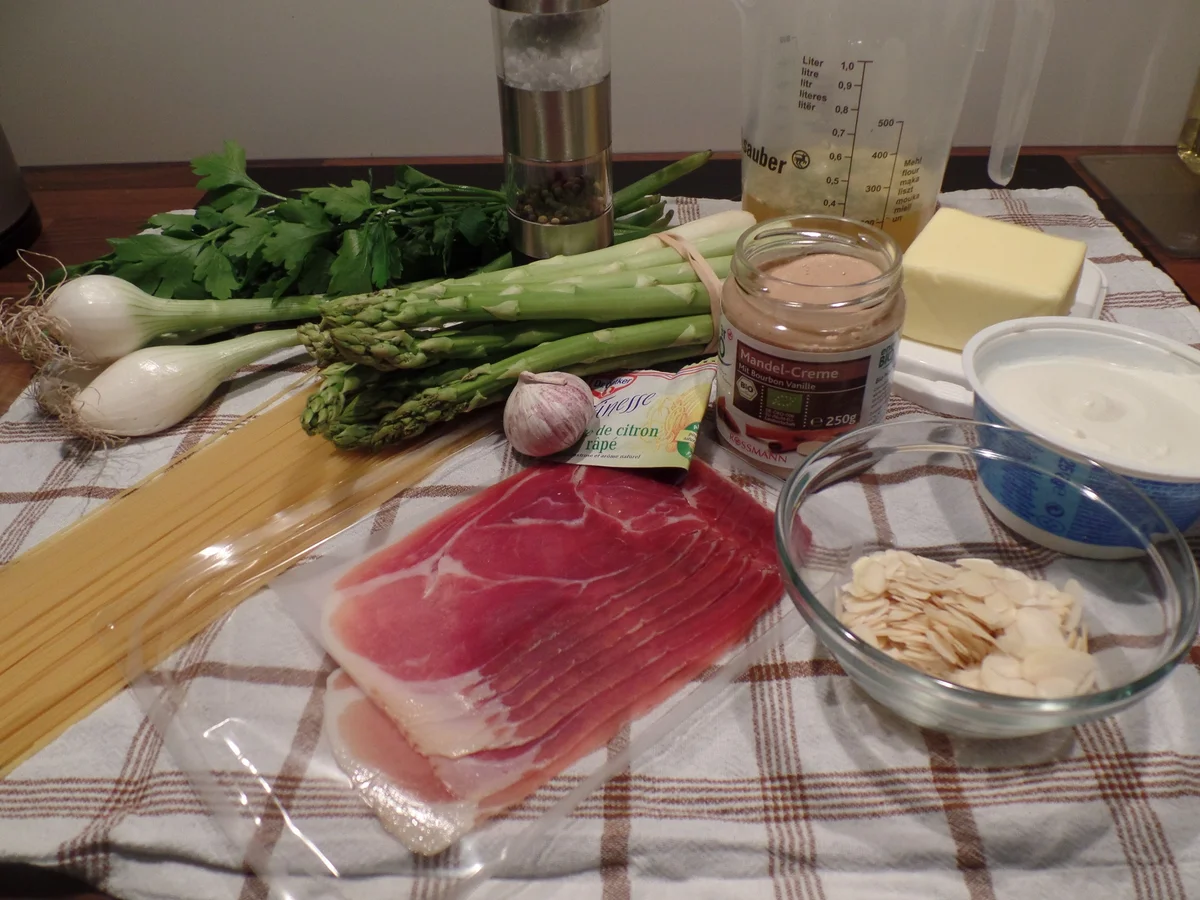 Spaghetti mit Mandel-Ricotta-Sauce - Rezept - Bild Nr. 2