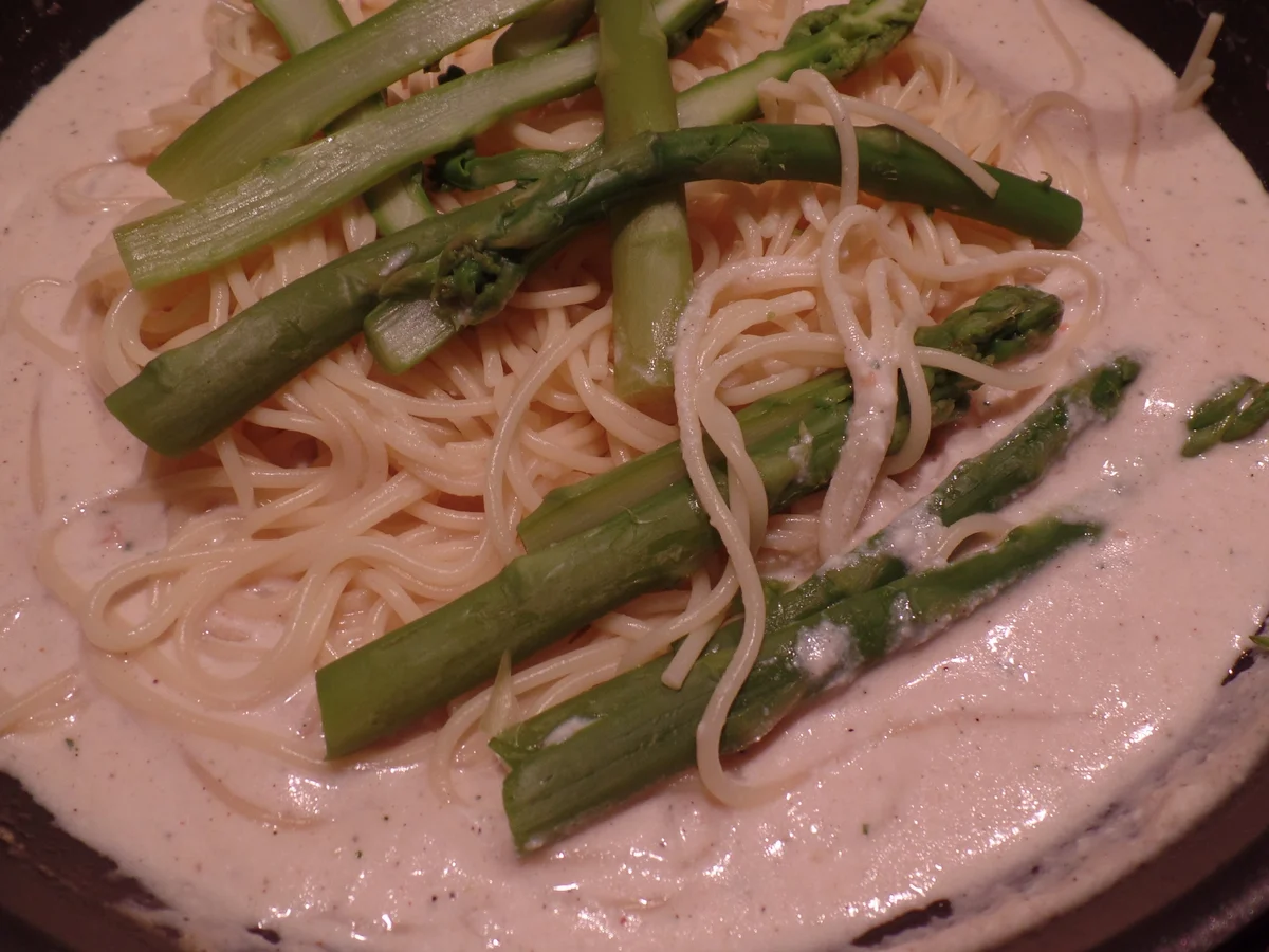 Spaghetti mit Mandel-Ricotta-Sauce - Rezept - Bild Nr. 10