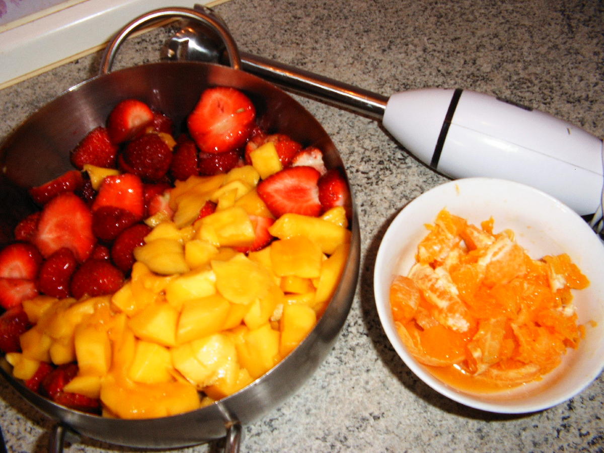 Erdbeer- Mango Orangen Konfitüre - schnell &amp; einfach - von wastel