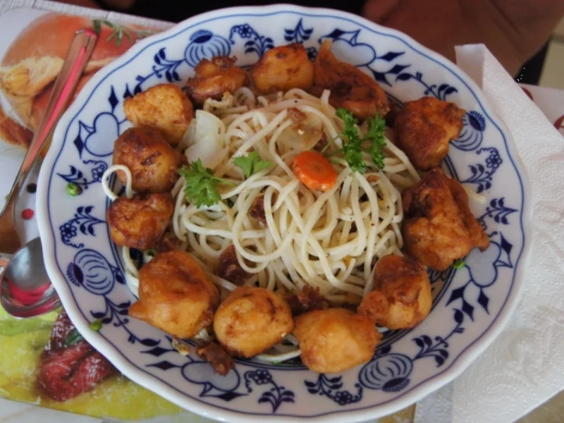 Hähnchenbrustfiletwürfel im Bierteig mit Chinesischen Nudeln und Gemüse - Rezept - Bild Nr. 16
