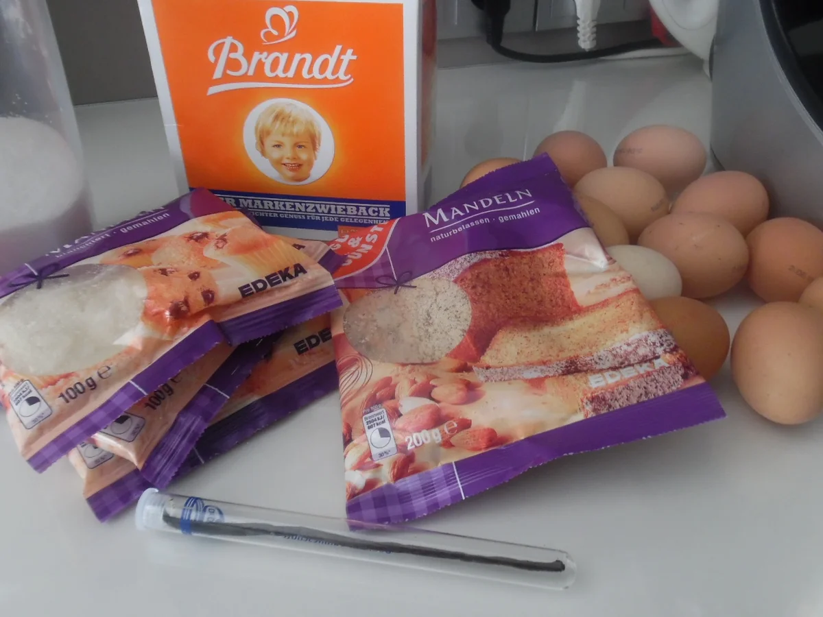 Mandeltorte - Rezept - Bild Nr. 18