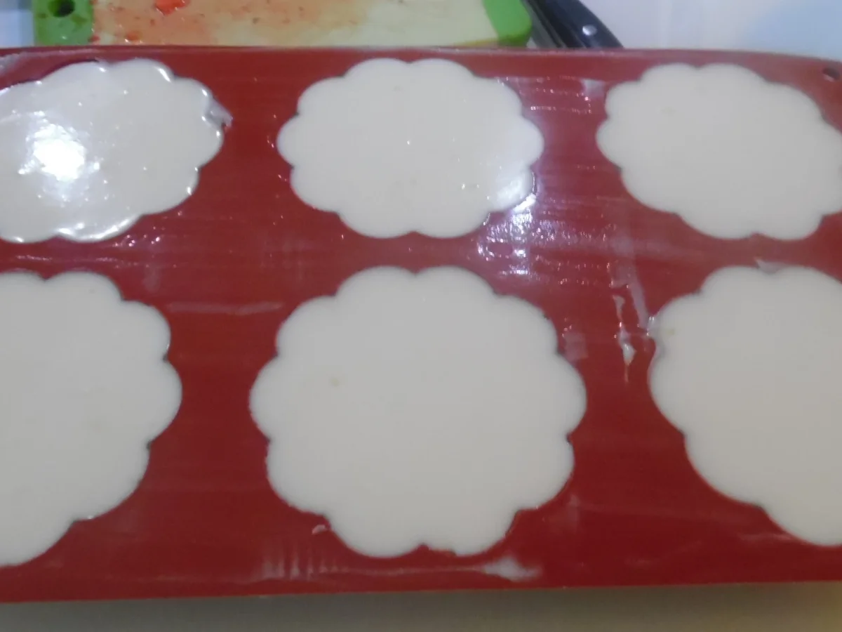 Buttermilch-Mousse mit Erdbeer-Minz-Ragout - Rezept - Bild Nr. 12