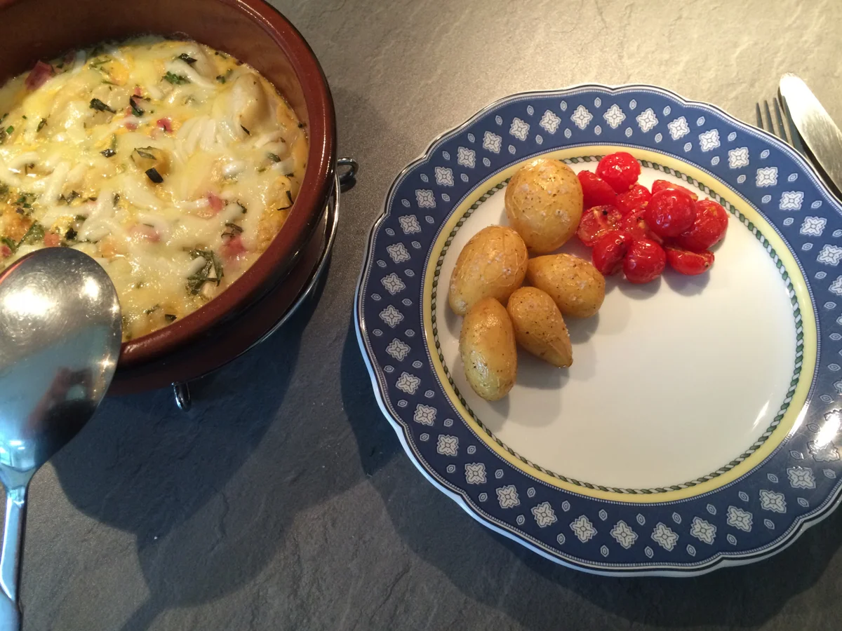 Rezept: Spargelgratin mit dreierlei Käse und getrockneten Tomaten Bild Nr. 21 Spargelgratin mit dreierlei Käse und getrockneten Tomaten - Rezept - Bild Nr. 21