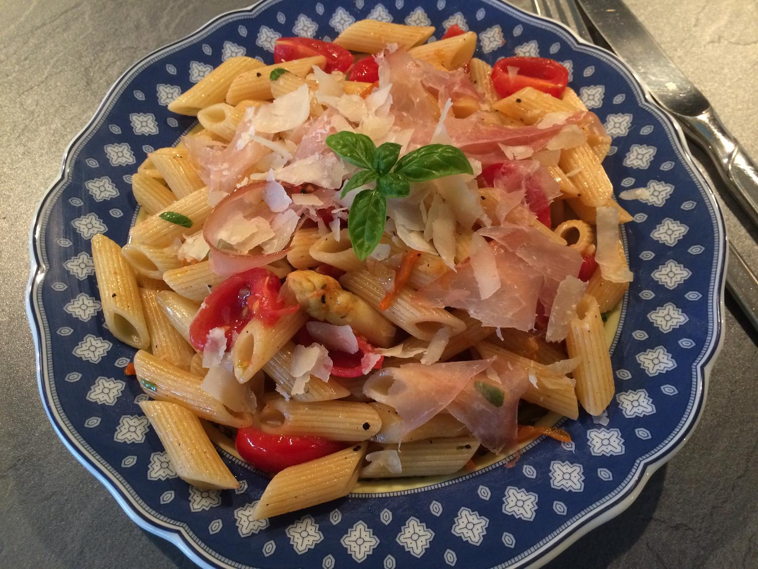 Pasta mit Spargel und Schinken - Rezept - kochbar.de