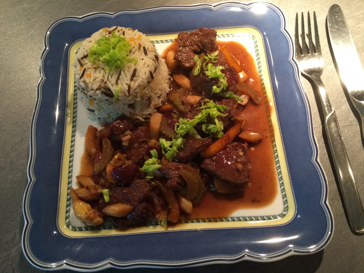 Rinderfilet mit Spargel und frischem Gemüse auf asiatische Art - Rezept - Bild Nr. 28