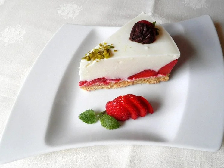 Kleine Erdbeer - Quarksahne - Torte - Rezept - Bild Nr. 32