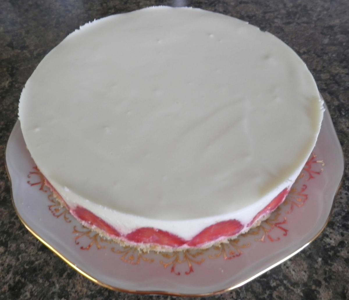 Kleine Erdbeer - Quarksahne - Torte - Rezept - Bild Nr. 26