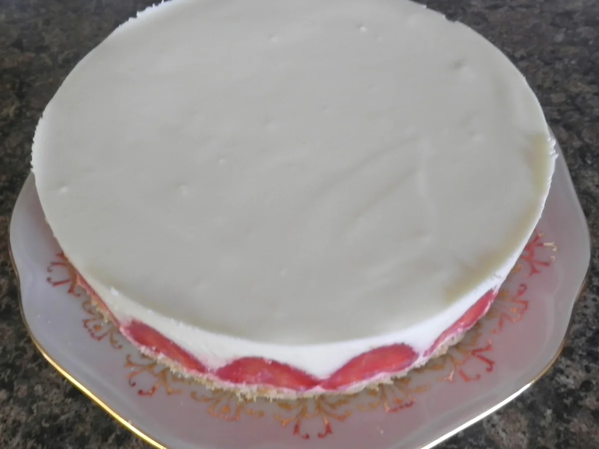 Kleine Erdbeer - Quarksahne - Torte - Rezept - Bild Nr. 26