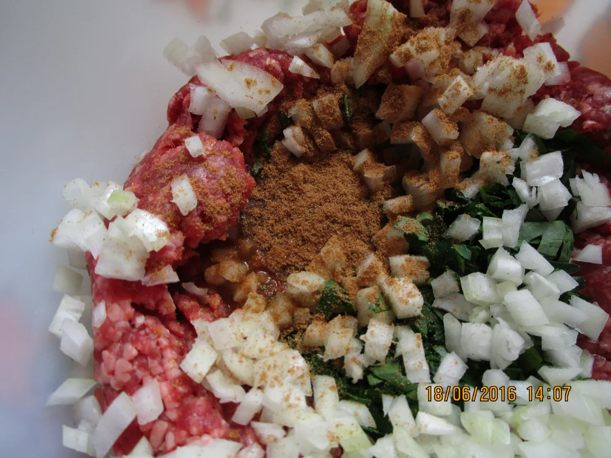 Hackbällchen in Tomatensauce - Rezept - Bild Nr. 50