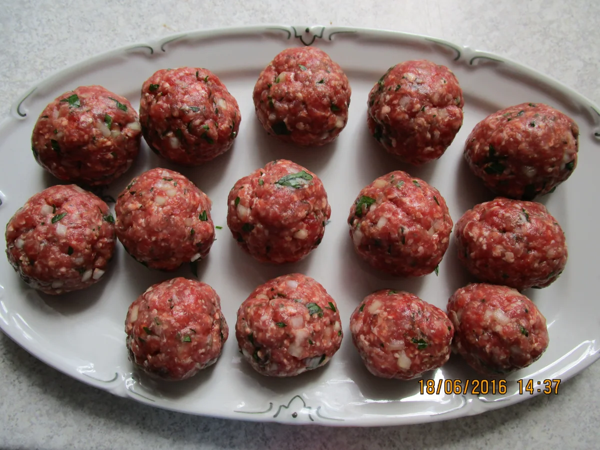 Hackbällchen in Tomatensauce - Rezept - Bild Nr. 55